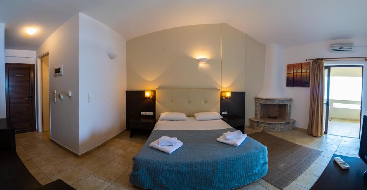 Casa Laios Hotell Paralia Chiliadou Eksteriør bilde